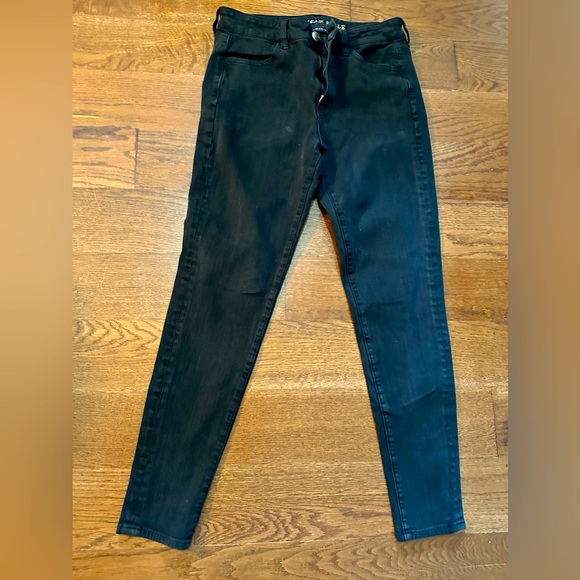 American Eagle’s Super Stretch jeans - Picture 1 of 1